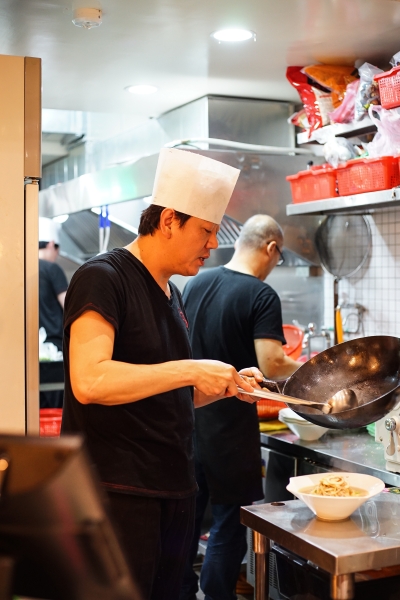 [台北中山區美食]馬醬韓國中華料理-大推海鮮炒碼麵 黑色炸醬麵 乾烹雞推薦 南京復興站美食