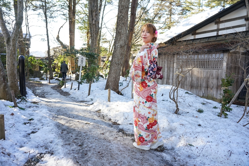 [日本秋田旅遊]宅男終於實現夢想 帶和服正妹一遊奧州小京都 首次和服體驗  原來當個武士這麼爽 -角館武家屋敷青柳家