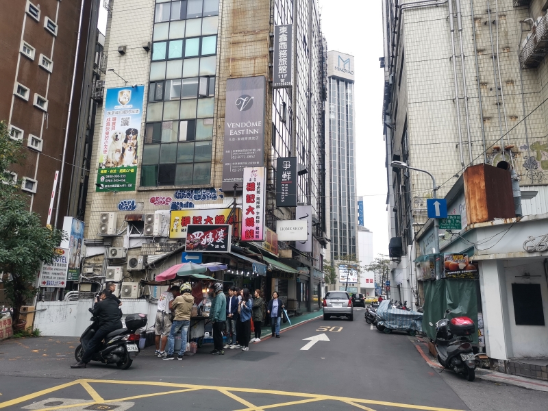 台北排隊早餐 上順興香Q飯糰隱藏版 蔥油餅飯糰好吃份量夠不油膩  大安區早餐推薦