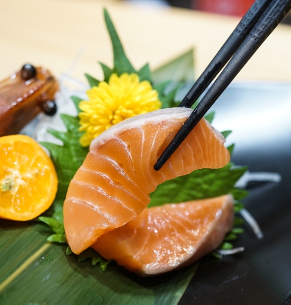 [花蓮市美食推薦]猿羽川料理環島計畫-初嘗北海道時不知鮭魚 花蓮頂級日本料理 每一口都吃的到廚師用心 列為我的花蓮口袋名單