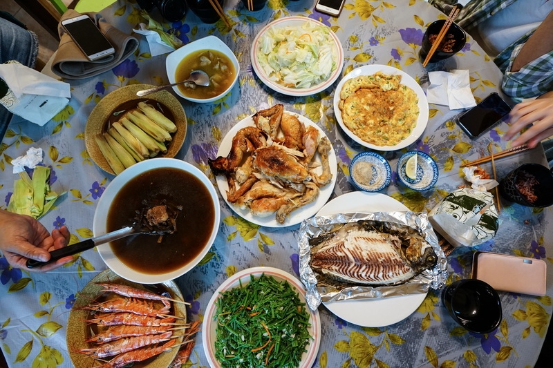 [花蓮吉安美食]兩津烤魚/兩津農莊食堂-C/P值高翻天的無菜單料理 烤魚無土味很好吃 花蓮美食推薦 @跳躍的宅男