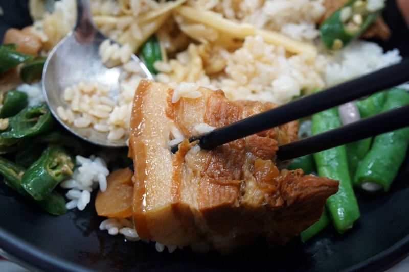 [花蓮吉安美食]欣瑩爌肉飯-清爽好吃滑嫩爌肉 會讓人想一吃再吃啊! @跳躍的宅男