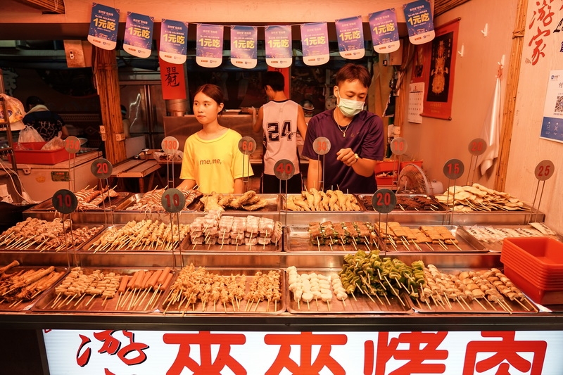 [花蓮東大門夜市美食]游家來來烤肉-花蓮老字號烤肉 味道足又好吃 @跳躍的宅男